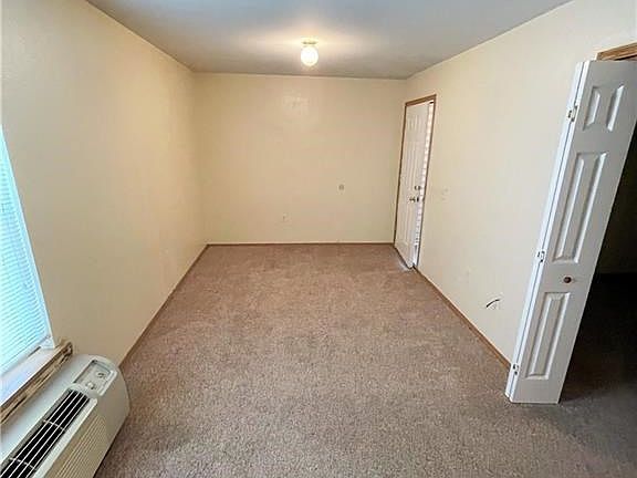 2nd image of 1635 W Neptune St APT 6