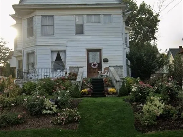 23 N Genesee St, Geneva, NY 14456