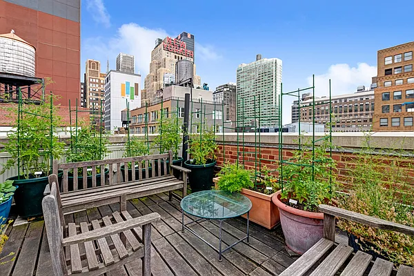 Sold by Compass | media 13