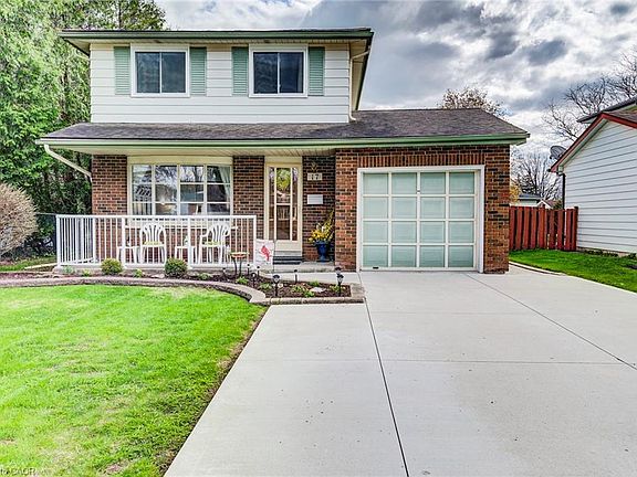 2nd image of 17 Forest Glen Ct