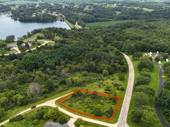 12A342 S Apple Canyon Rd, Apple River, IL 61001