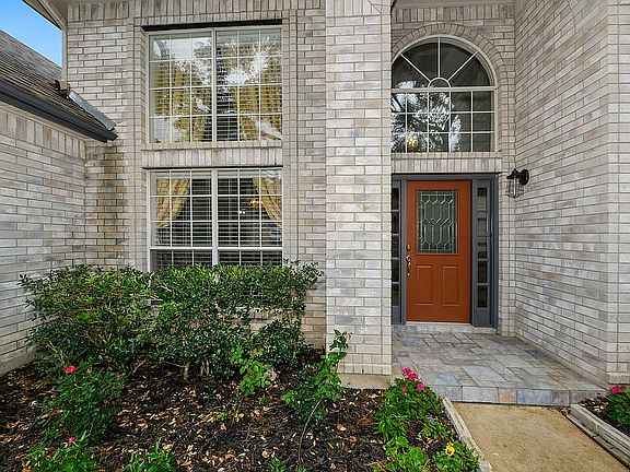 2nd image of 18114 Beargrass Ct