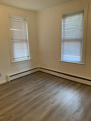 1st image of 135 S Kensico Ave Floor 1