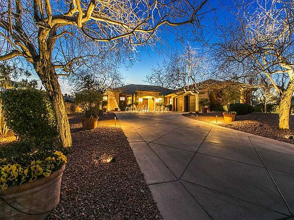 3rd image of 3025 Rosanna St