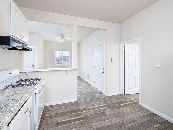 5th image of 512 Barrett Ave #512