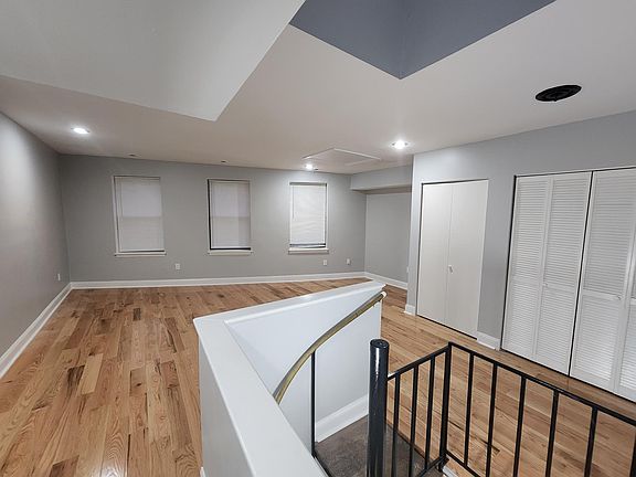 2nd image of 914 E Passyunk Ave #2F