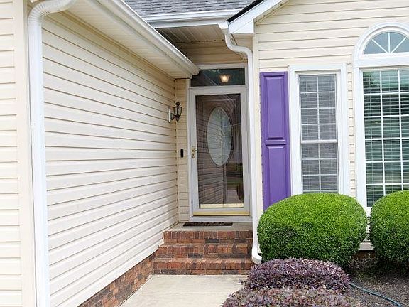 2nd image of 2 Tearose Ln