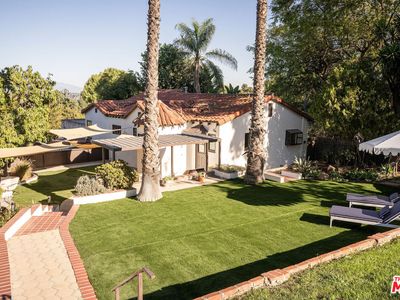 855 Oneonta Dr, Los Angeles, CA, 90065