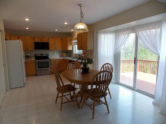 3rd image of 6144 Dunmore Dr