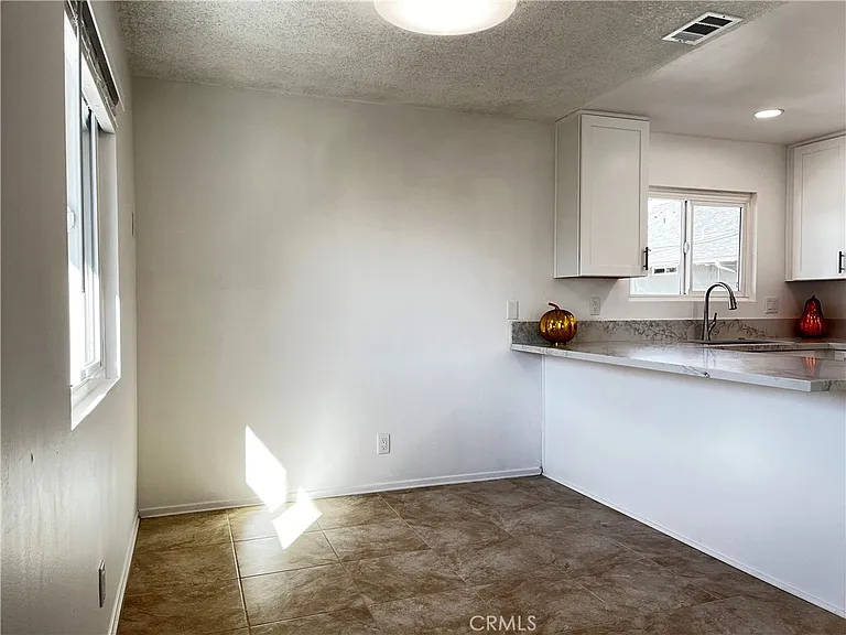 7631 Amazon Dr #4 — Photo 6