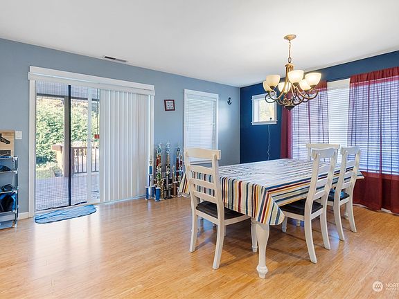 5th image of 17602 93rd Avenue Ct E
