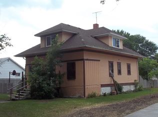 119 1st St SW, Mahnomen, MN 56557