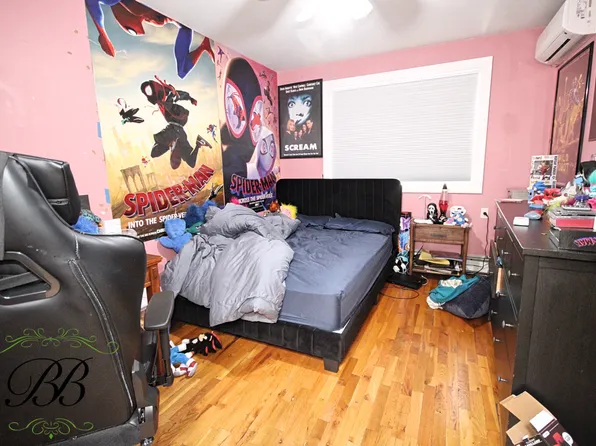 2070 Pearson Street image 25 of 36