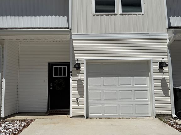 2nd image of 8135 Bluejack Dr #8135