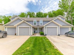 5905 NE Moonstone Dr, Lees Summit, MO 64064
