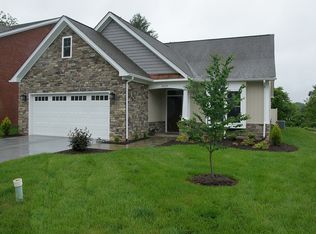 3639 Colonial Court Dr, Roanoke, VA 24018