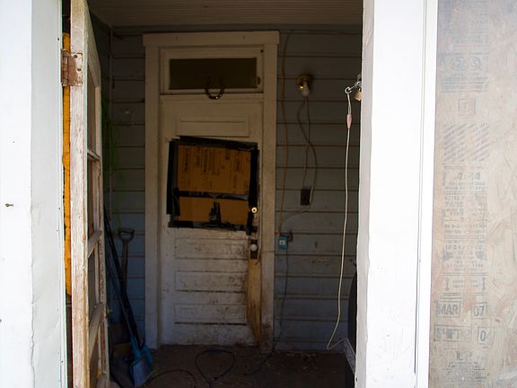 5th image of 73 W Leadville Row