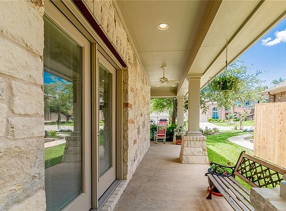 5th image of 2721 Cedar Springs Pl