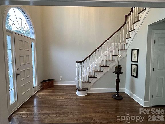 3rd image of 10300 Lady Grace Ln