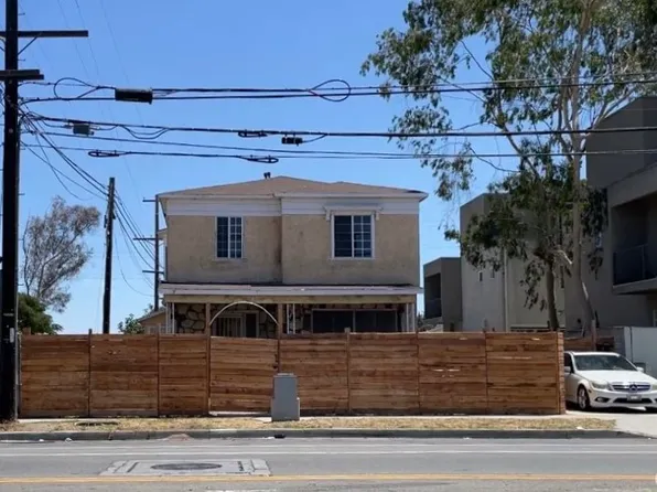 11714 Avalon Blvd, Los Angeles, CA 90061