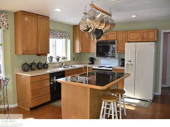 4th image of 5981 E Everett Ln