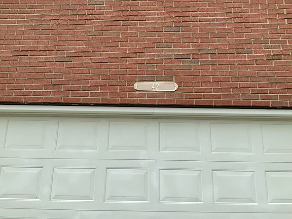 2nd image of 42 Saint Annes Ct