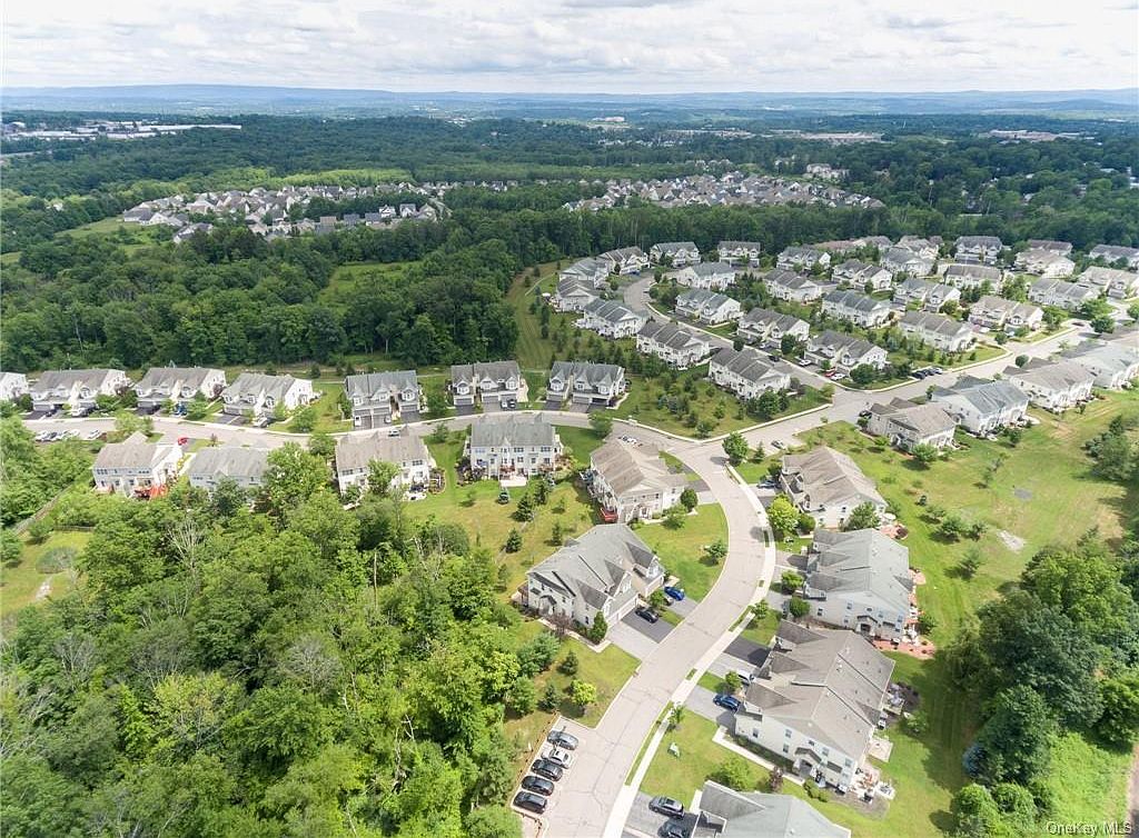 12 Cornwall Lane, Middletown, NY 10940 Zillow