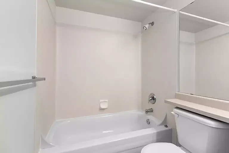 9473 Broadway #405 — Photo 3