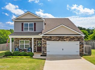 2914 Sagegrass Dr, Louisville, TN 37777