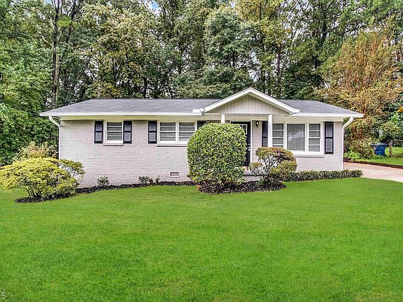 2nd image of 2038 Thomasville Dr SE