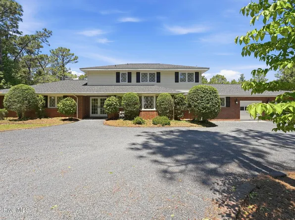2000 Airport Road, Whispering Pines, NC 28327