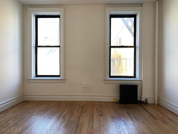 4th image of 2305 30th Ave APT C10