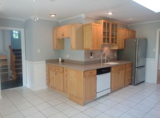 9218 Volunteer Dr, Alexandria, VA 22309