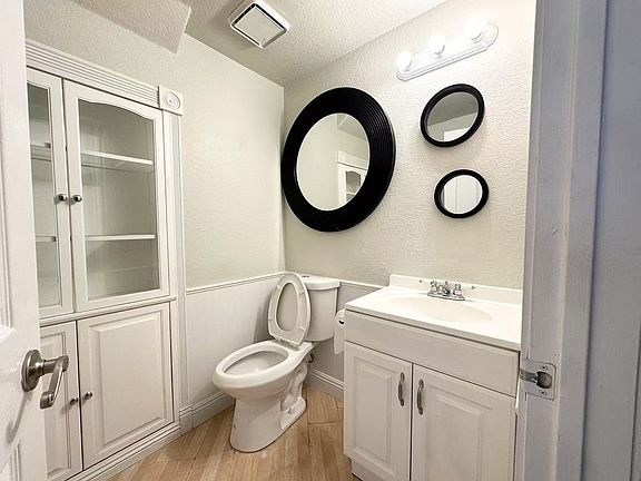5th image of 3048 Misty Harbour Dr