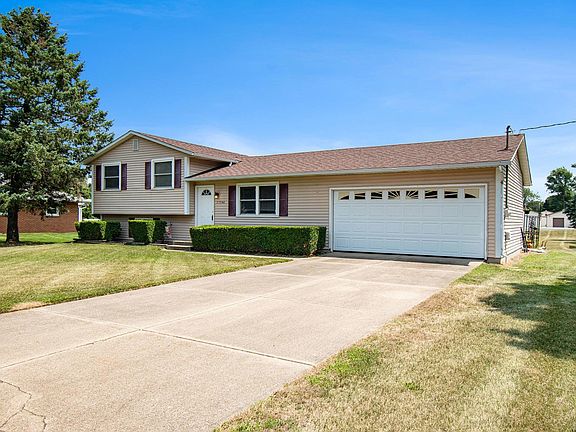 3rd image of 57544 County Road 1