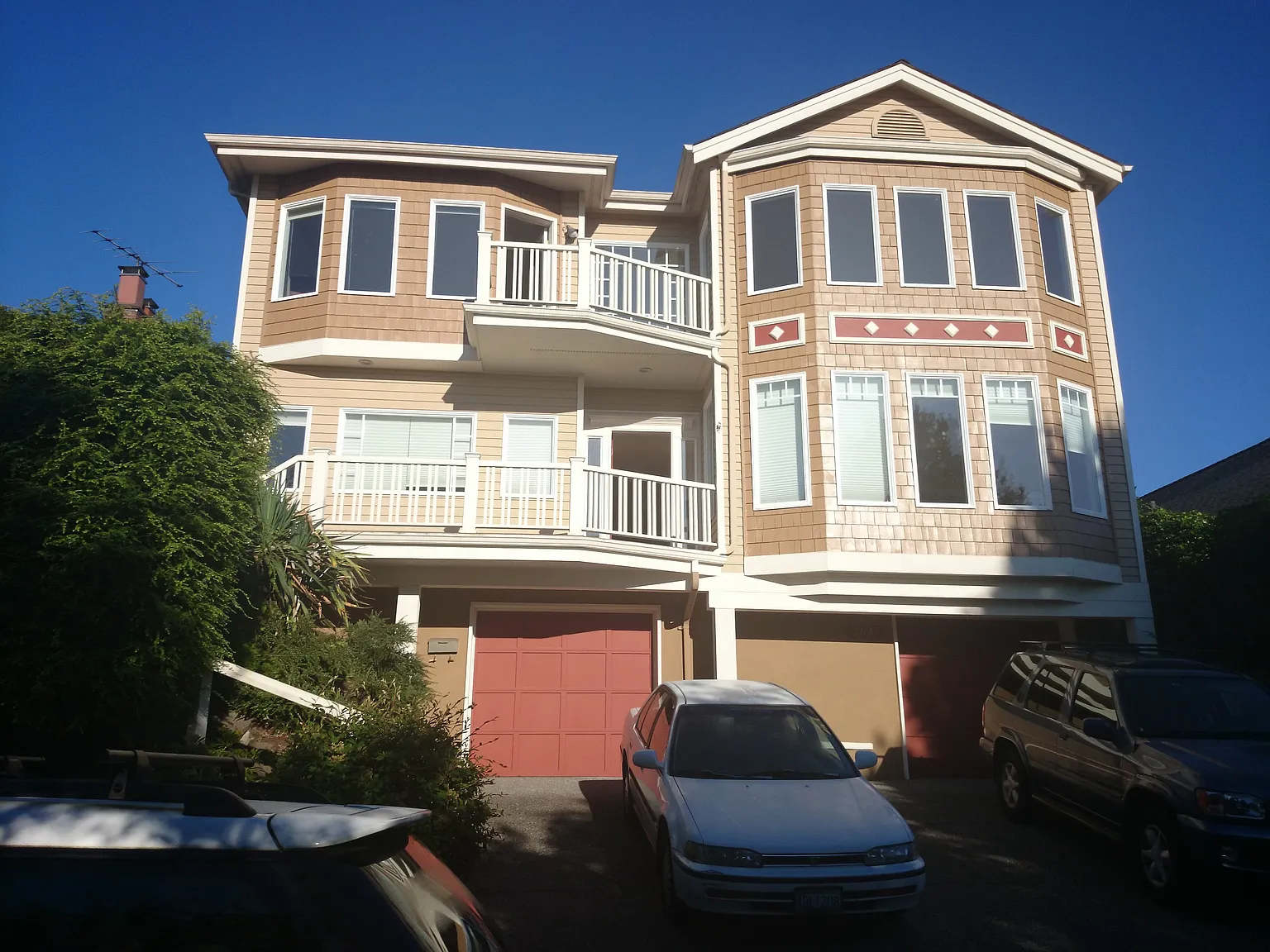 2627 27th Ave W photo 1