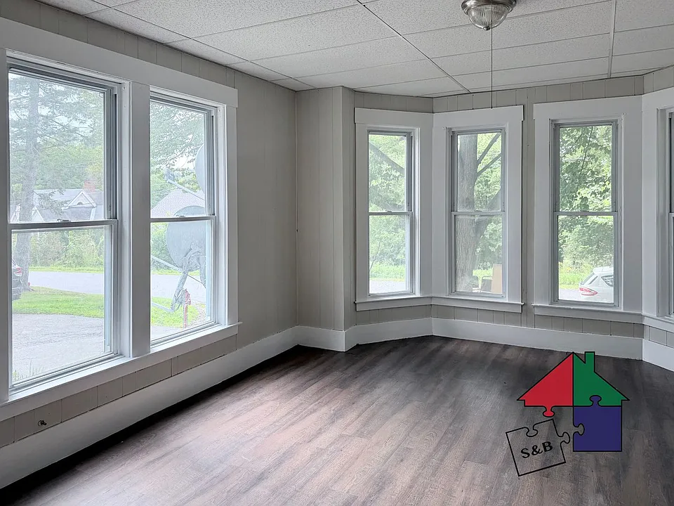 21 Highland Ave