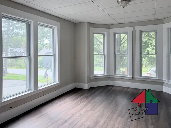 21 Highland Ave, 21 Highland Ave APT 4, Barre, VT 05641