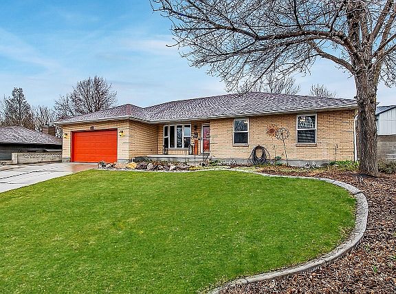 2nd image of 1627 W Gaylawood Cir