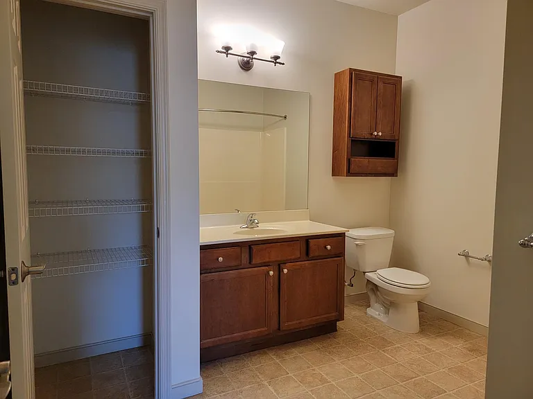 1992 Shady Oak Dr — Photo 13