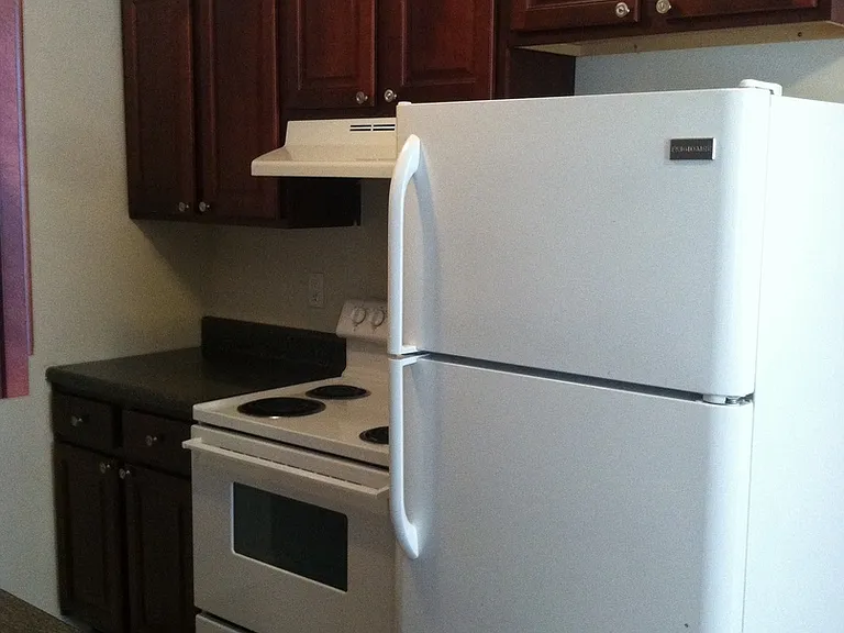 715 Easy St — Photo 3