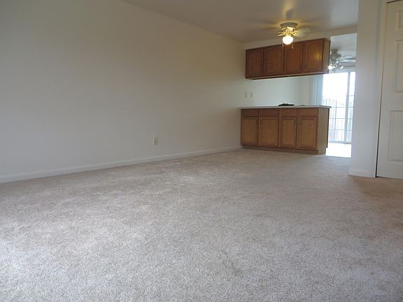 2nd image of 475 Emerson Dr