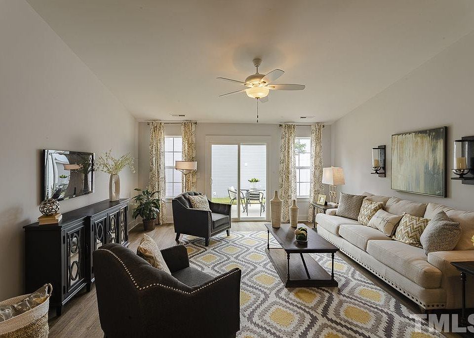 2nd image of 712 Breckinridge Dr #178