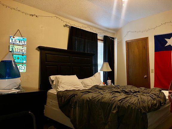 5th image of 805 E Redbud Dr