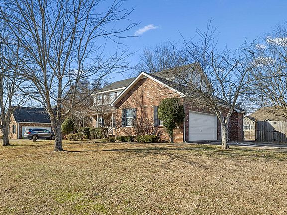3rd image of 1908 Pennington Dr
