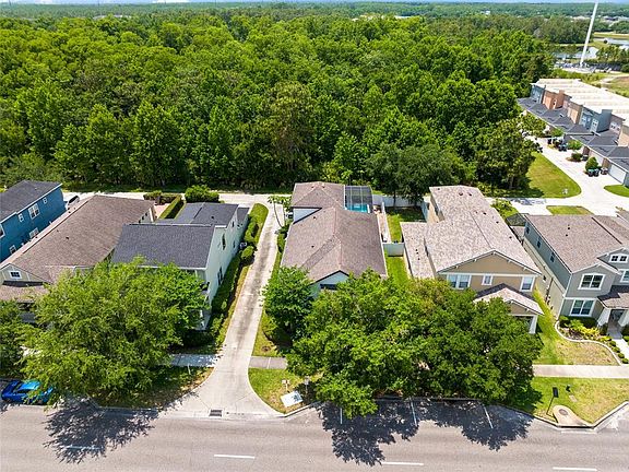 4th image of 3942 Avalon Park West Blvd