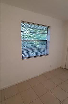 3rd image of 1045 N Andrews Ave APT 6