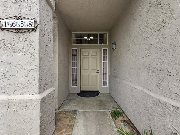 3rd image of 1658 Harbor Dr