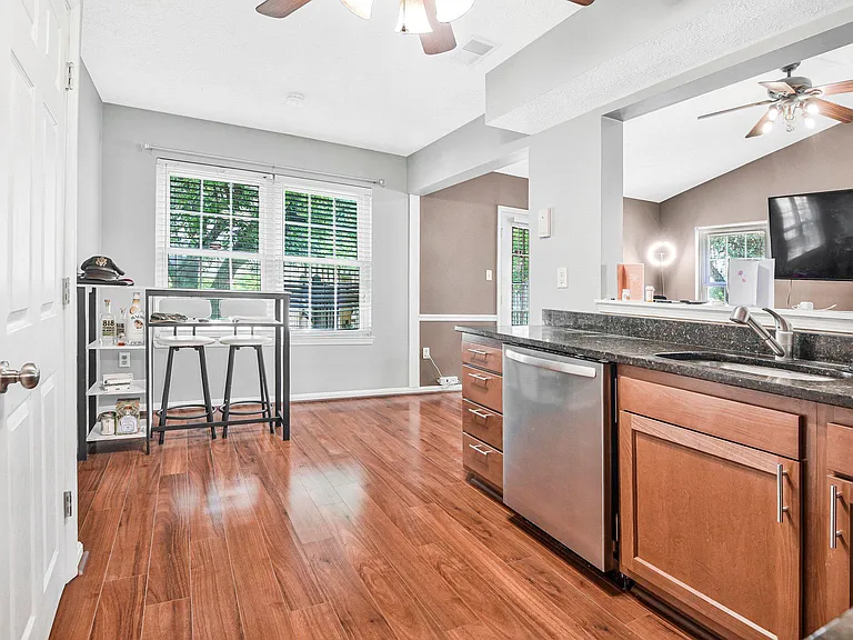 4037 Broadbill Cir — Photo 13