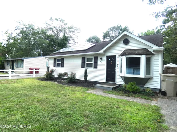 206 Laurel Drive, Bayville, NJ 08721